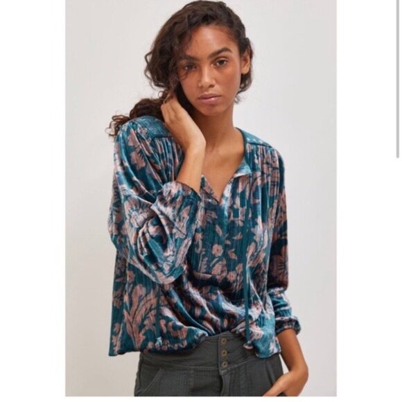 NWOT Anthropologie Faustine Velvet Peasant Blouse X Small XS - Picture 3 of 9